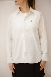 Marjolein blouse logo offwhite/donkerblauw - Bij Keesje - Bij Keesje The Label