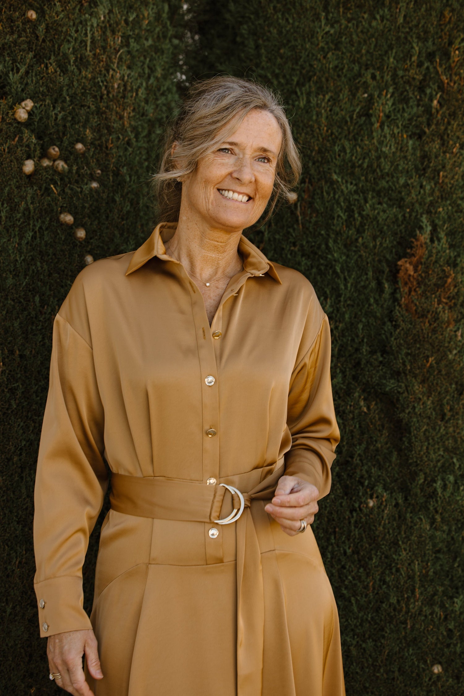 Mary satin strech dress gold - Bij Keesje - Maere