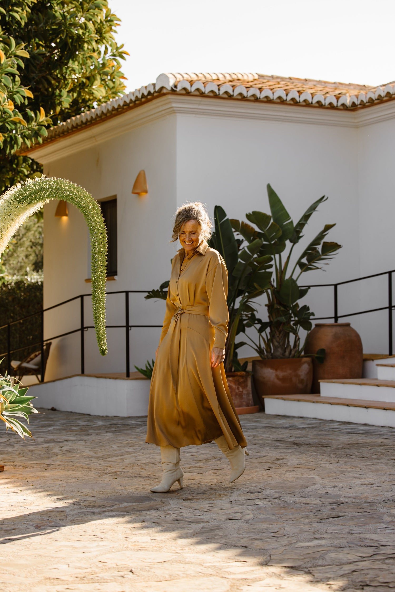 Mary satin strech dress gold - Bij Keesje - Maere
