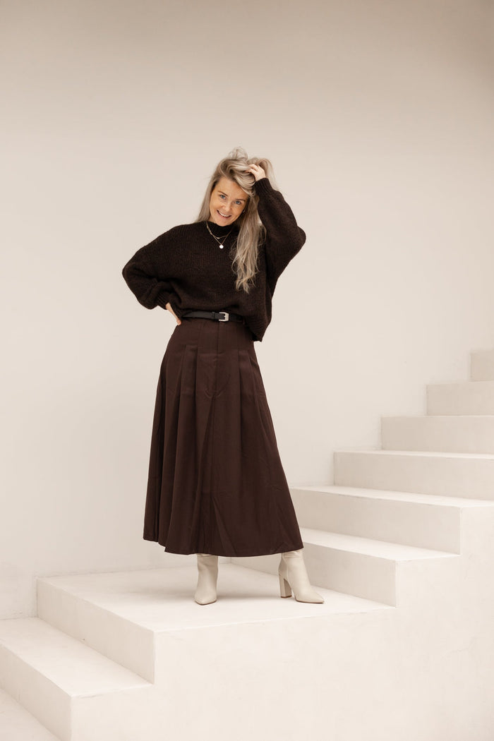 Maxi plooi rok darkbrown - Bij Keesje