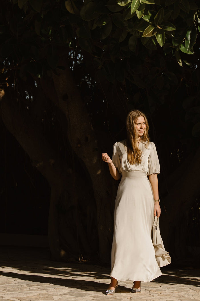 Maxime satin strech dress beige - Bij Keesje - Maere