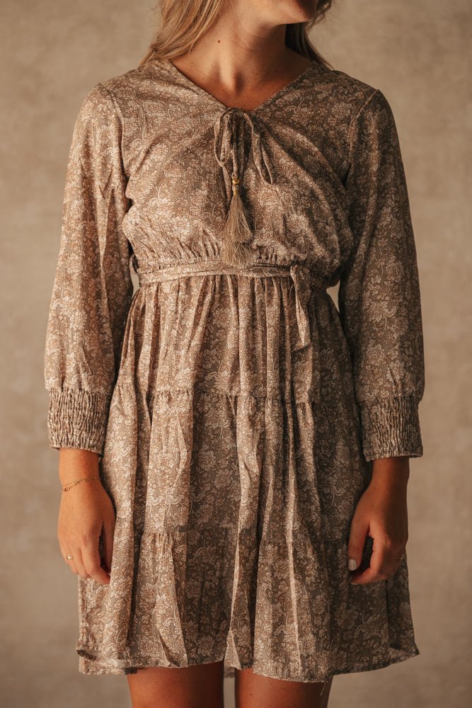 Megan short beige paisley dress - Bij Keesje