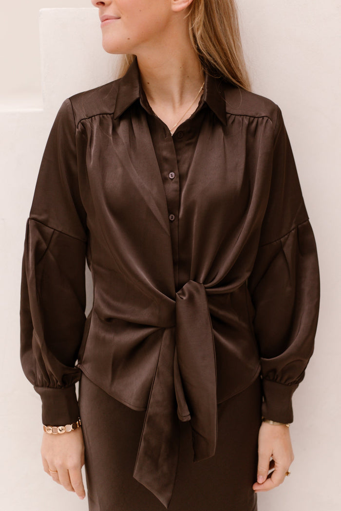 Naja satin shirt dark brown - Bij Keesje - Neo Noir