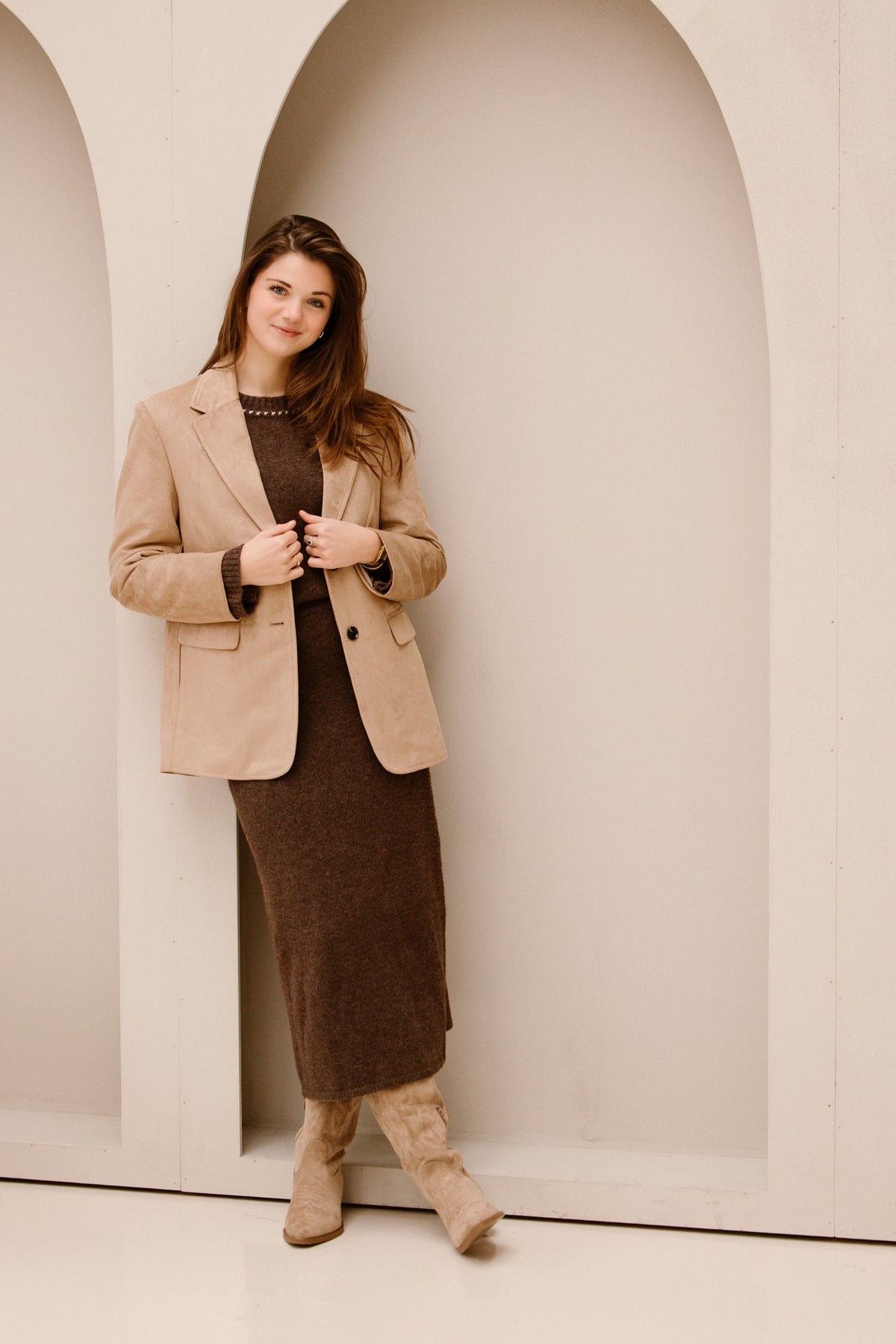 Namy Imitated Suede Blazer Sand - Bij Keesje - Neo Noir