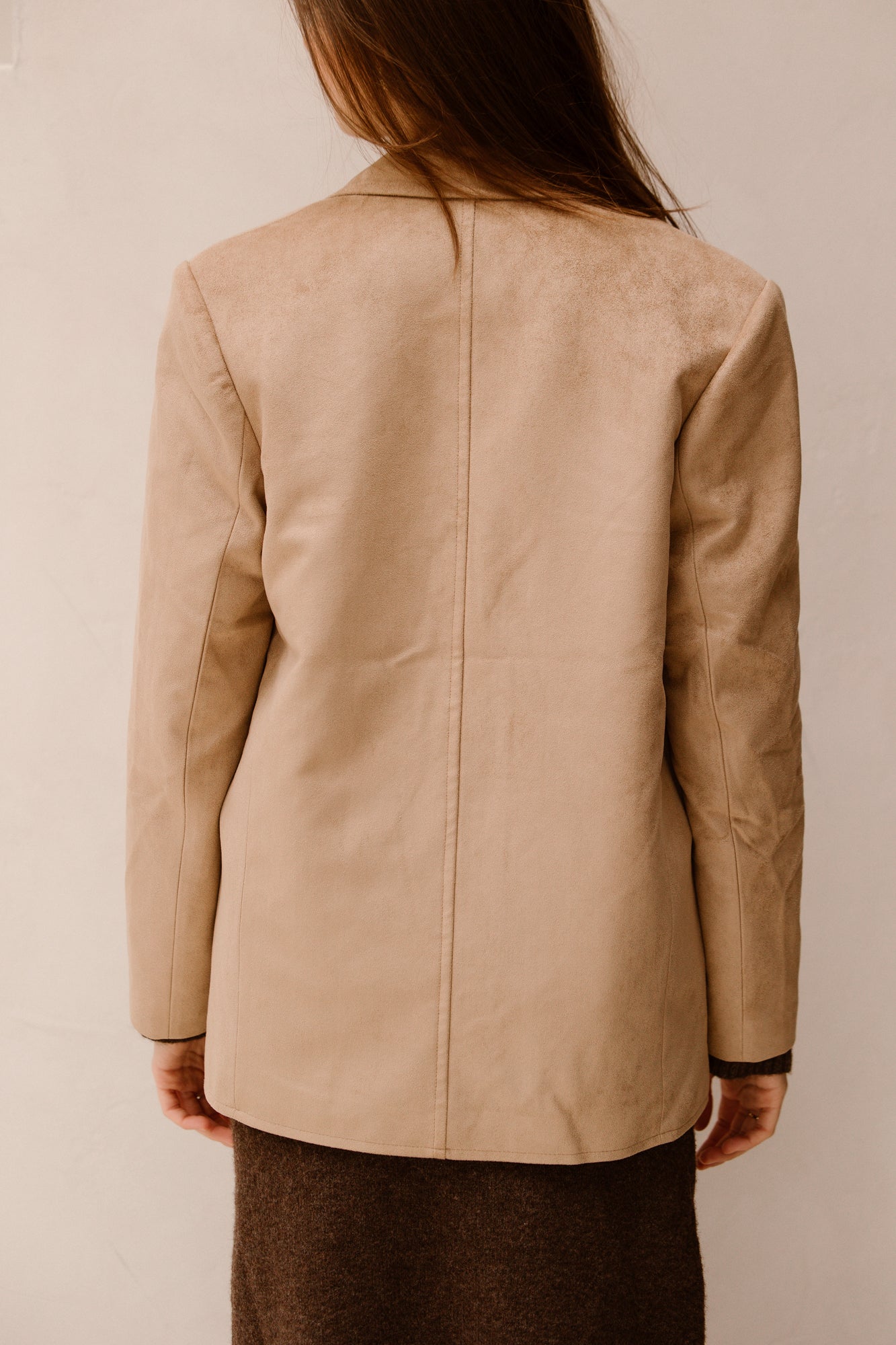 Namy Imitated Suede Blazer Sand - Bij Keesje - Neo Noir