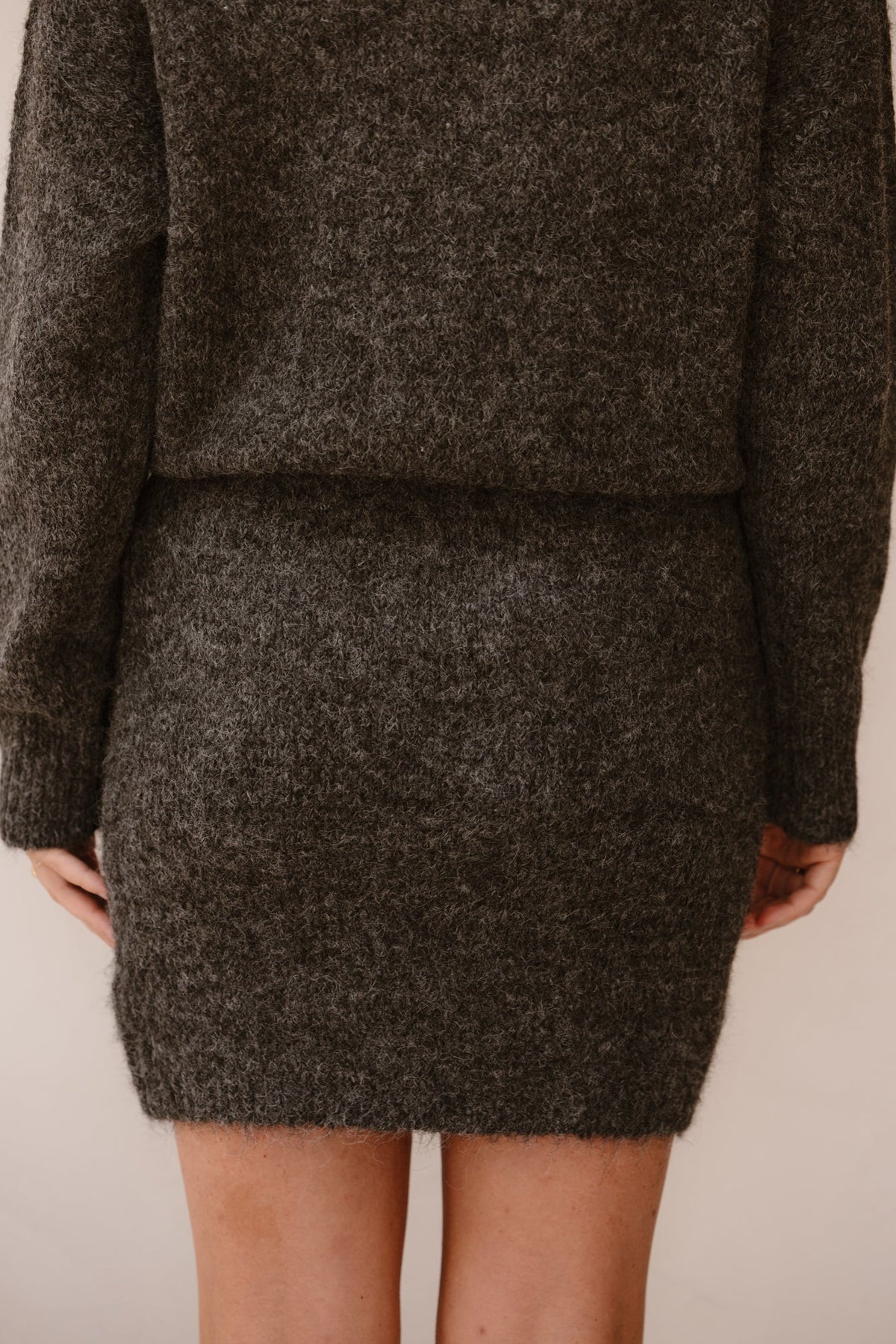 Naria fluffy knit skirt - Bij Keesje - Neo Noir