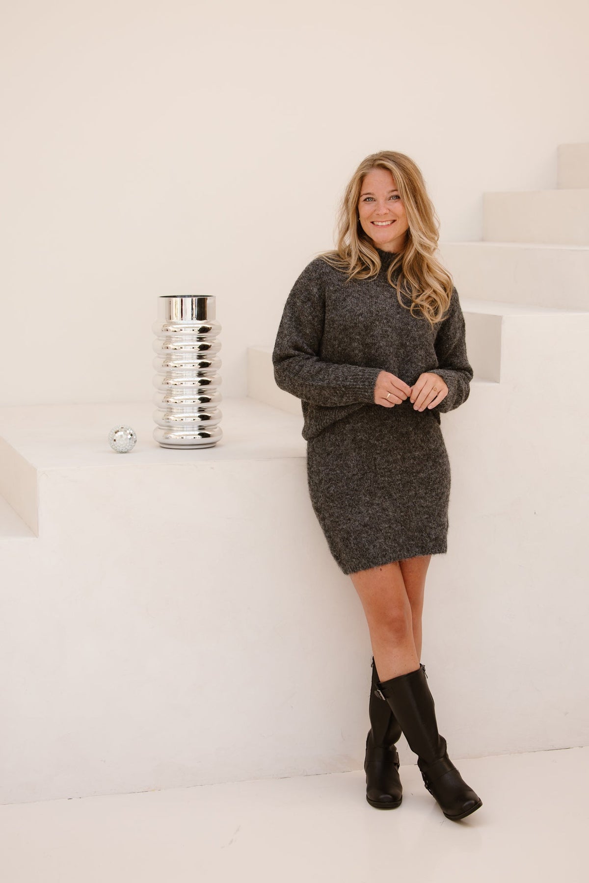 Naria fluffy knit skirt - Bij Keesje - Neo Noir