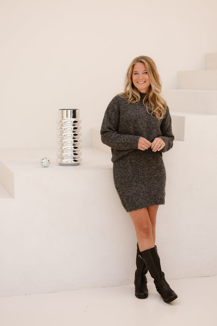 Naria fluffy knit skirt - Bij Keesje - Neo Noir