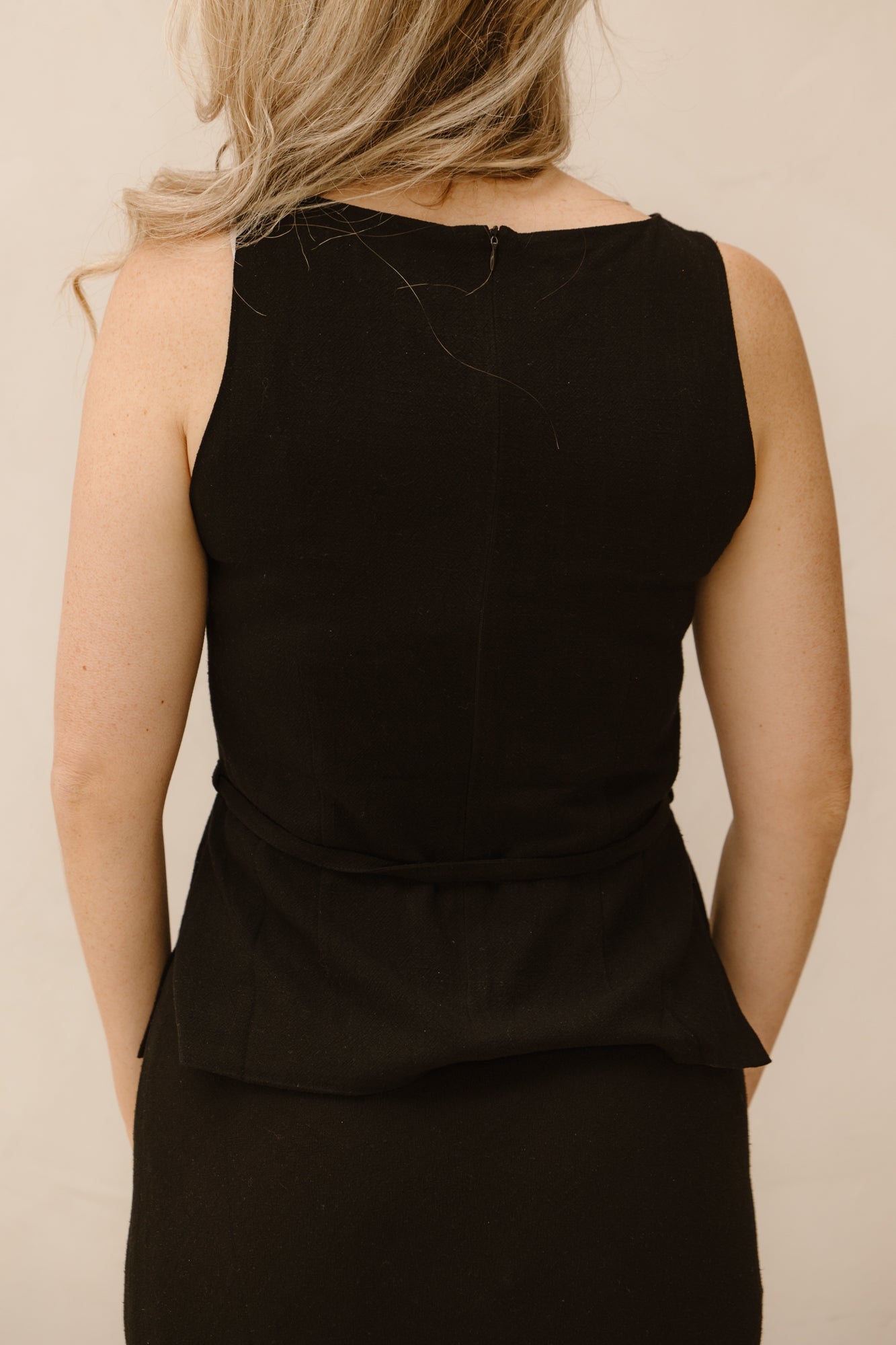 neau linen tops black