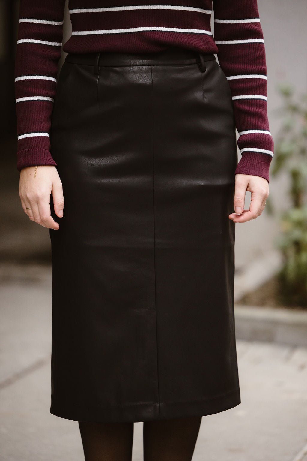 Nettie faux leather skirt black - Bij Keesje - Neo Noir