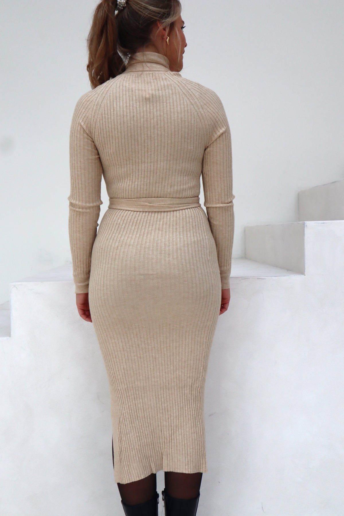 Nina bodycon dress split beige - Bij Keesje - Bij Keesje