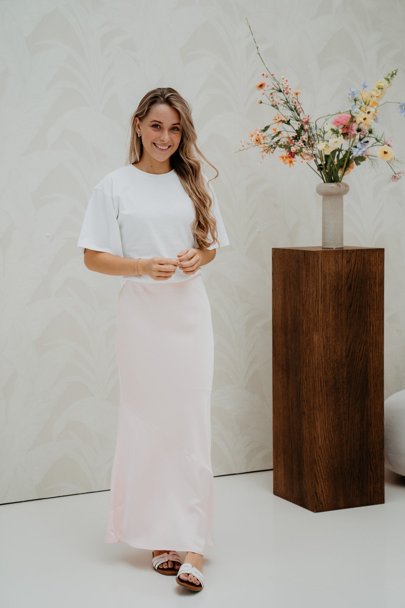 Ninad Heavy Sateen Skirt Light Pink - Bij Keesje - Neo Noir - Rokken