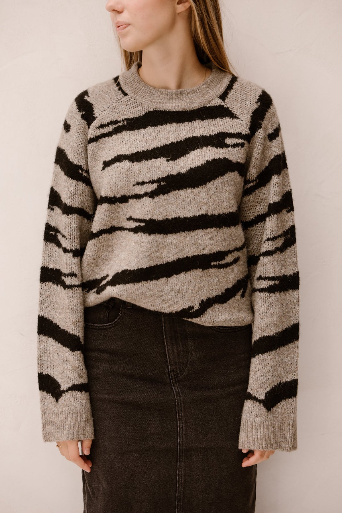 Objdiana LS o - neck knit noos morel black zebra - Bij Keesje - Object