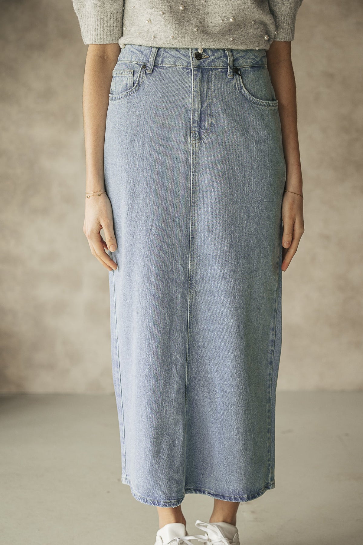 Objellen long light blue denim skirt - Bij Keesje