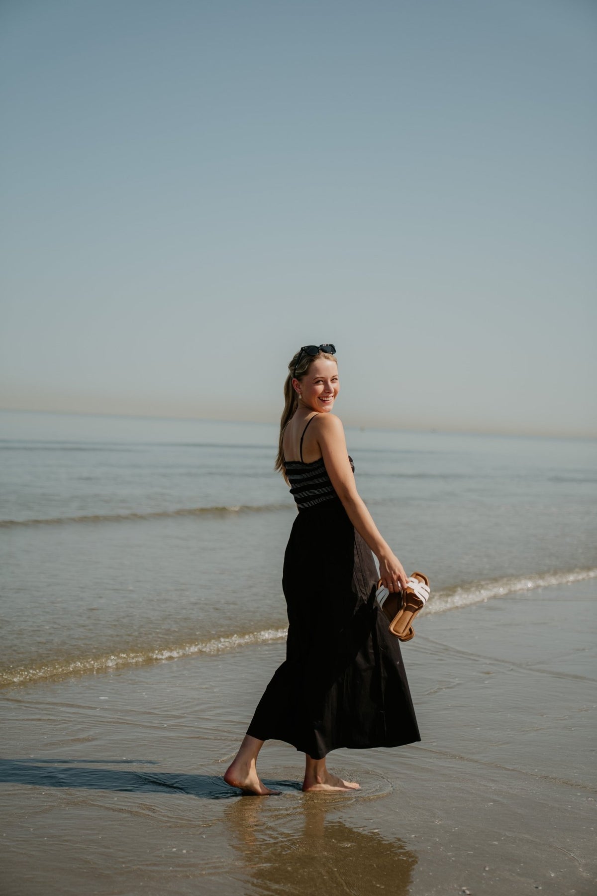 Objelly Hope S/L RE Smck midi dress 144 black - Bij Keesje - Object - Jurk