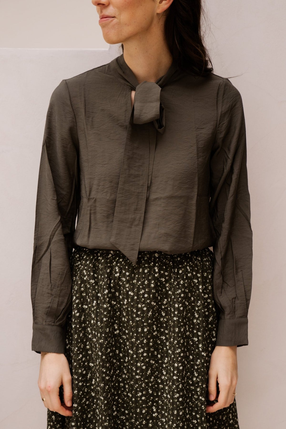 objjacira L/S RE bow shirt noos kambaba - Bij Keesje - Object