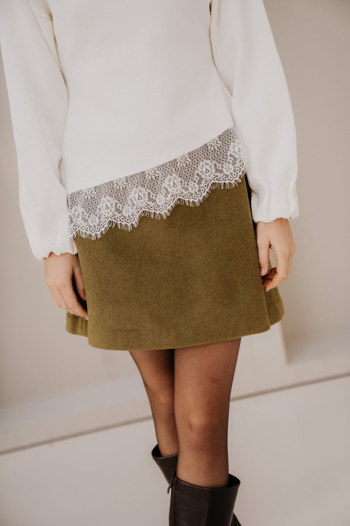 Objmandi mini SKirt Martini olive - Bij Keesje - Object - Rok