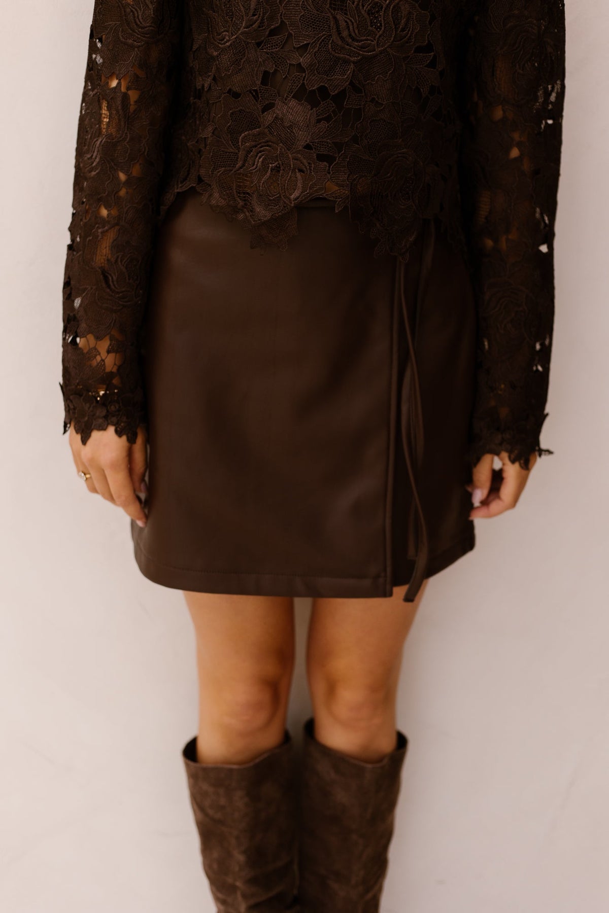 Objolive Short Wrap Skirt Seal Brown - Bij Keesje - Object - Rokken