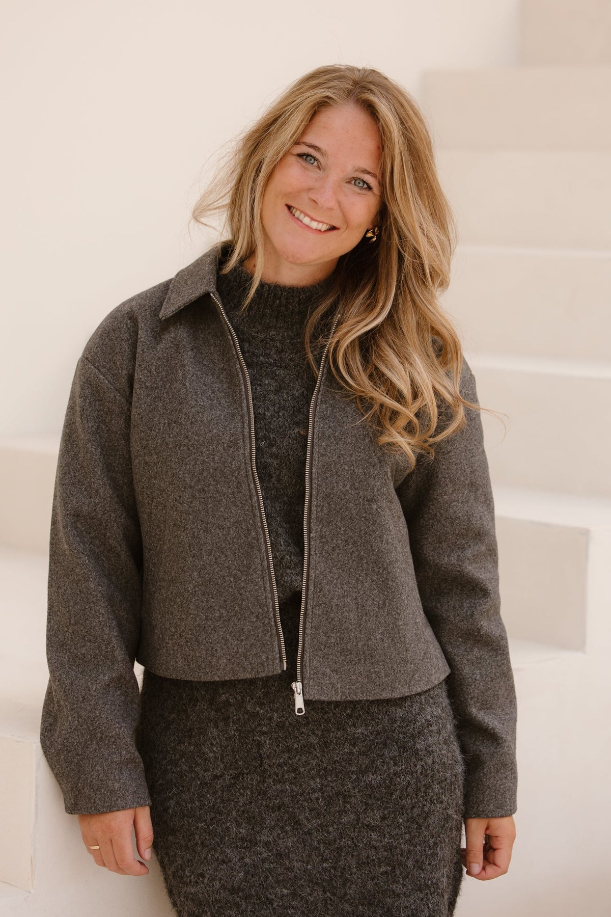 Objpolly short jacket dark grey - Bij Keesje - Object