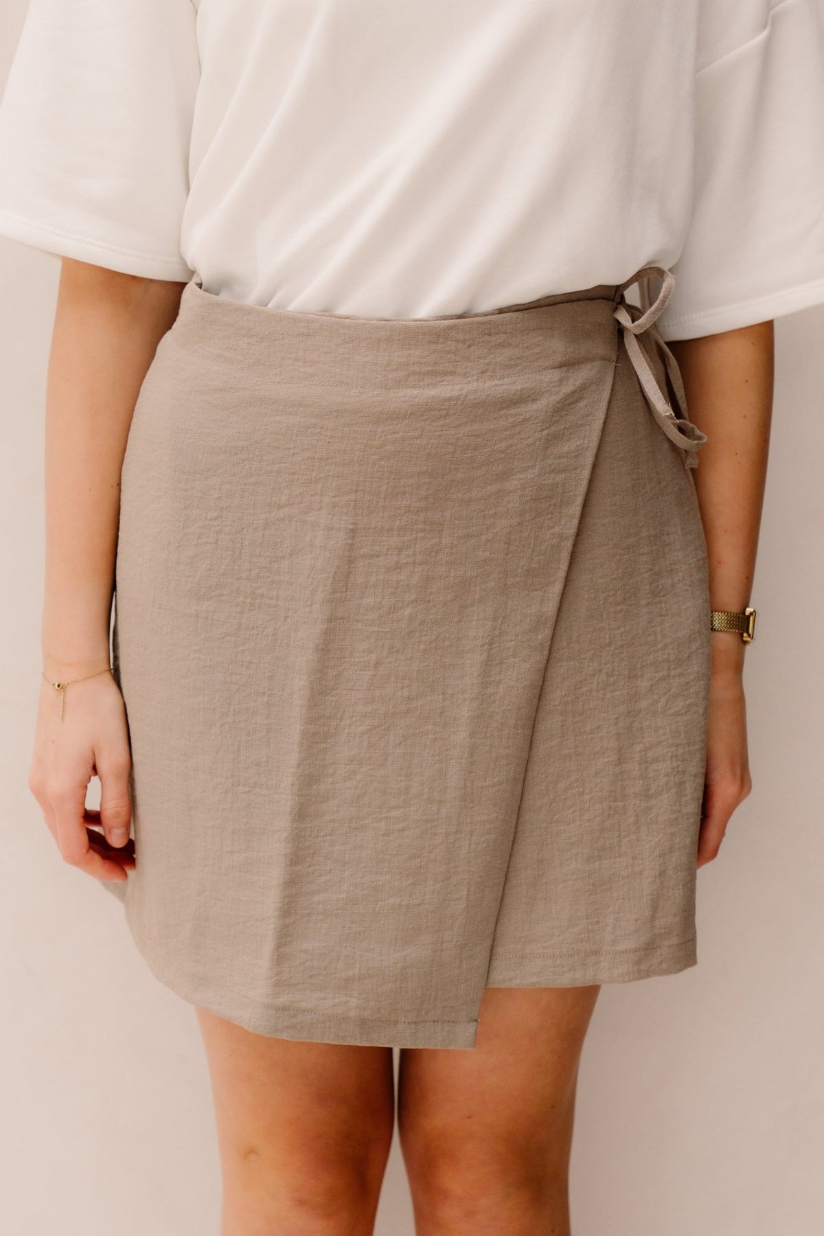 Objrini Short Wrap Skirt Desert Taupe - Bij Keesje - Object - Rok