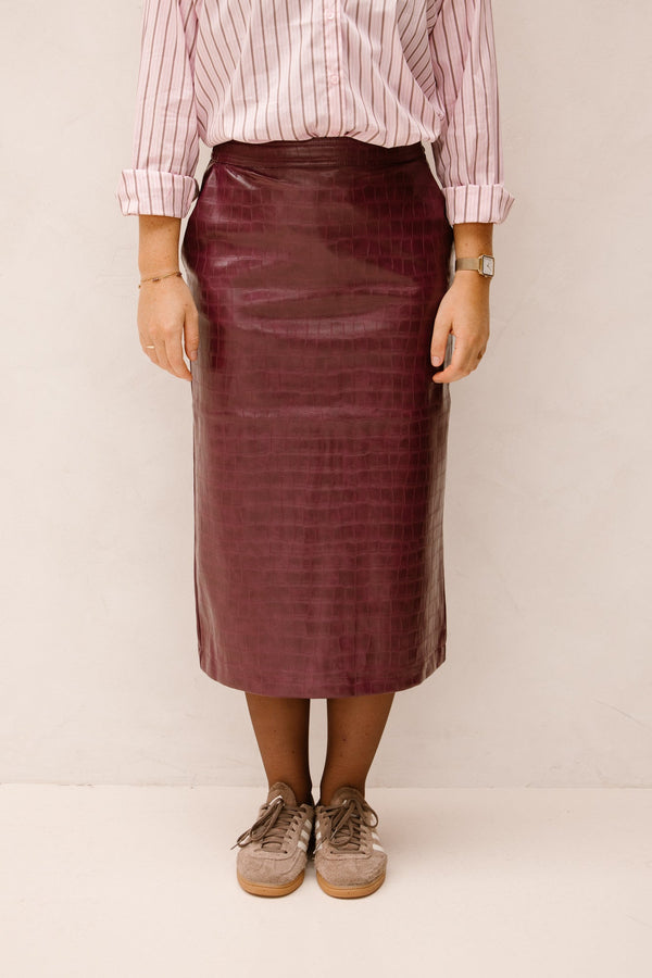 Objsalva hw pencil pu skirt mauve wine - Bij Keesje - Object