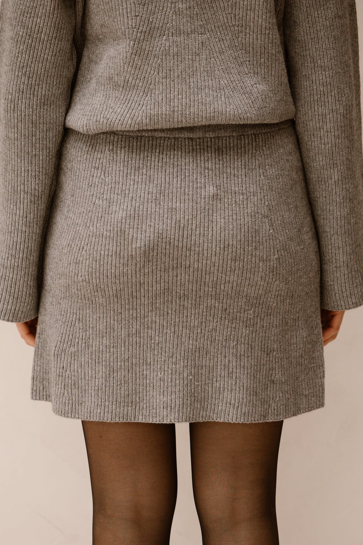 Objviola MW RE short knit skirt noos medium grey melange - Bij Keesje - Object