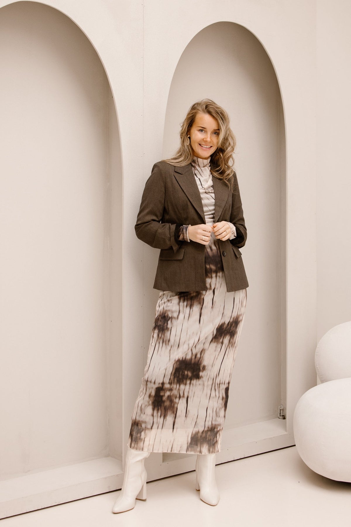 Onessa faded mesh dress dusy brown - Bij Keesje - Neo Noir