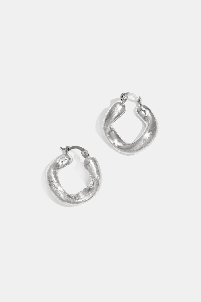 Oorbellen Amy irregular shape silver - Bij Keesje - Lumé - accessoires