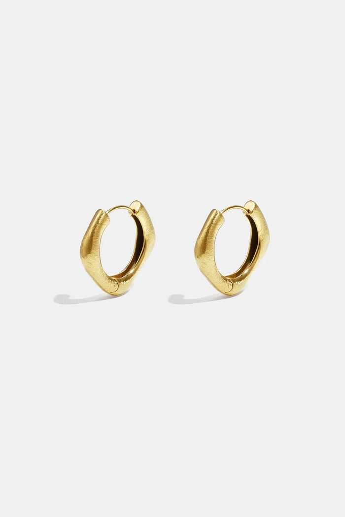 Oorbellen Annelien square gold - Bij Keesje - Lumé - accessoires