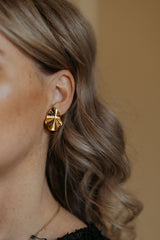 BOW19 Lippenohrringe Gold S