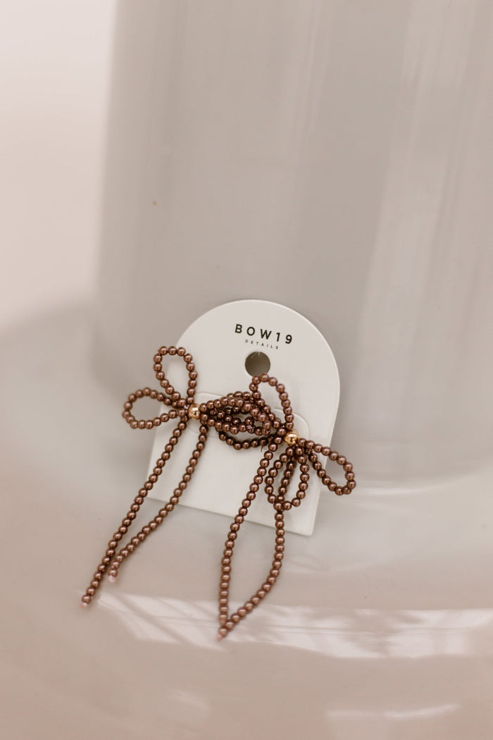 Oorbellen Pearl Bow Brown - Bij Keesje - BOW19