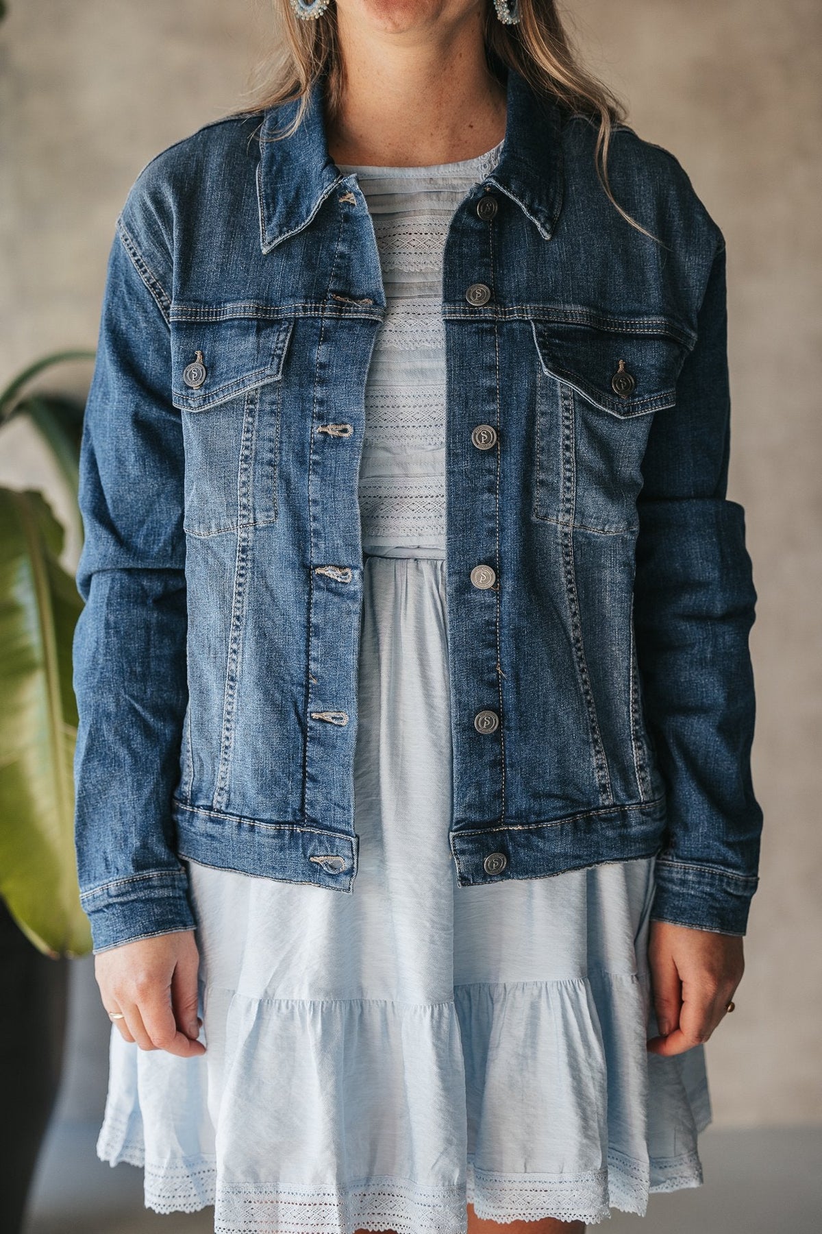 Owa denim jacket medium blue - Bij Keesje