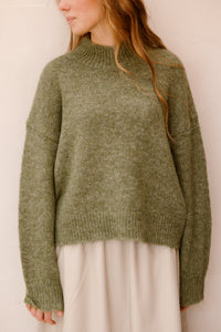Paulina Fluffy Knit Blouse Dusty Green - Bij Keesje - Neo Noir
