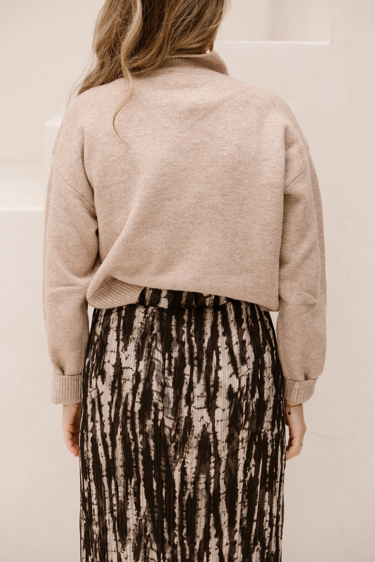 Paulina knit blouse sand melange - Bij Keesje - Neo Noir