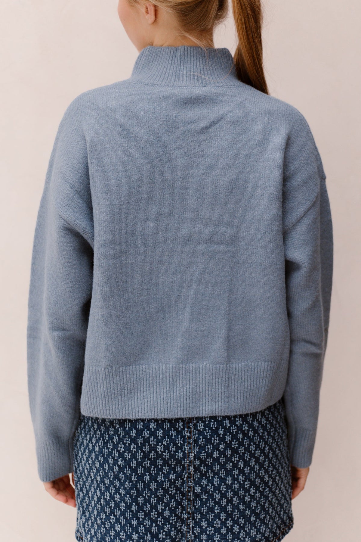 Paulina knit blouse smoke blue - Bij Keesje - Neo Noir