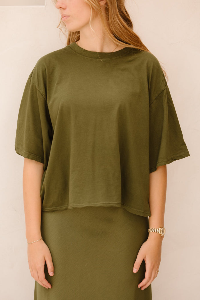 Raise t-shirt olijfgroen - Bij Keesje - Bij Keesje