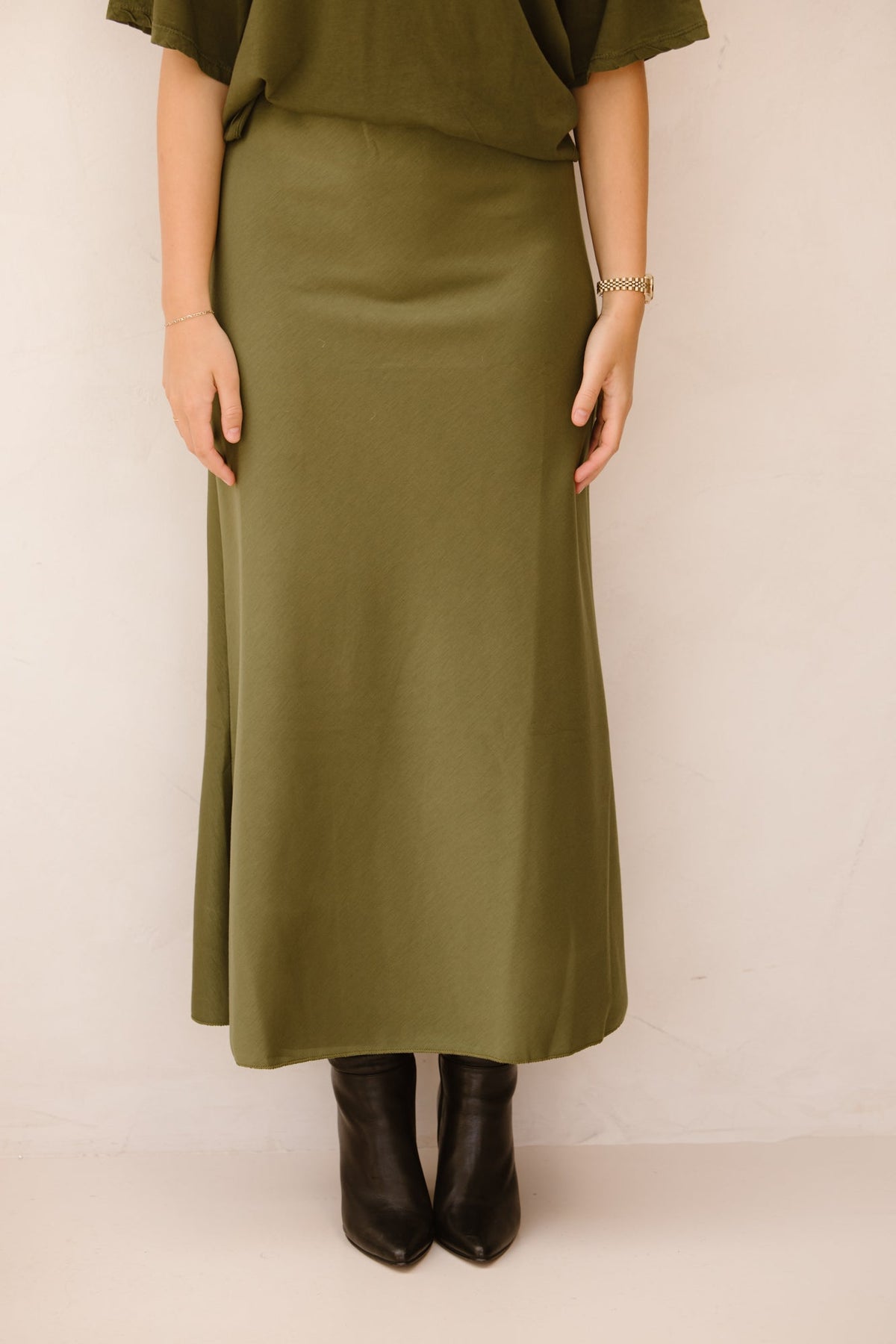 Ravina skirt olijfgroen - Bij Keesje - Bij Keesje