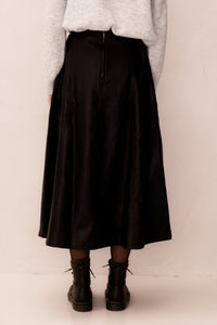 Raya Faux Leather Skirt - Bij Keesje - Neo Noir