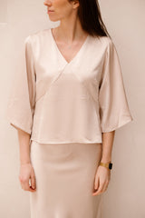 Remana-Bluse aus schwerem Satin in Champagner
