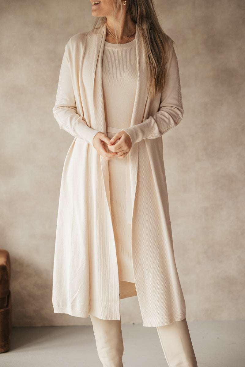 Rianne sleeveless cardigan sand 24623 SL - Bij Keesje