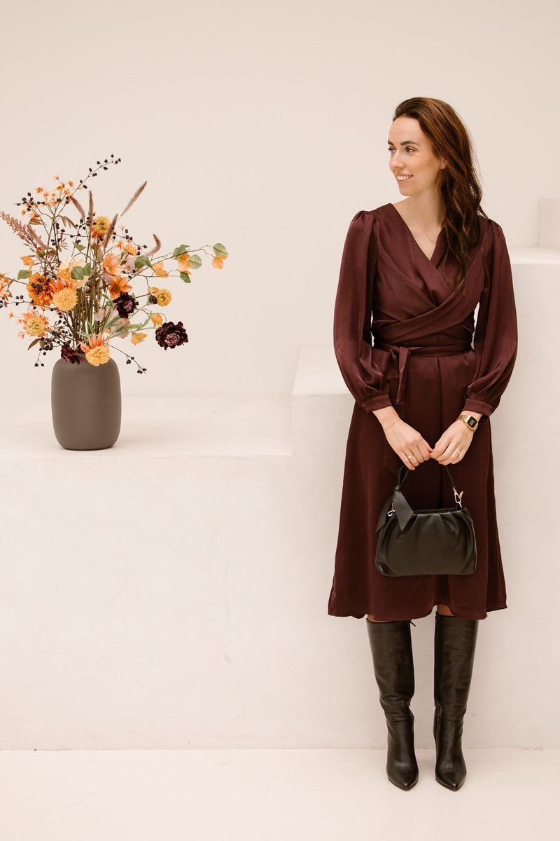 Rimini heavy sateen dress burgundy - Bij Keesje - Neo Noir
