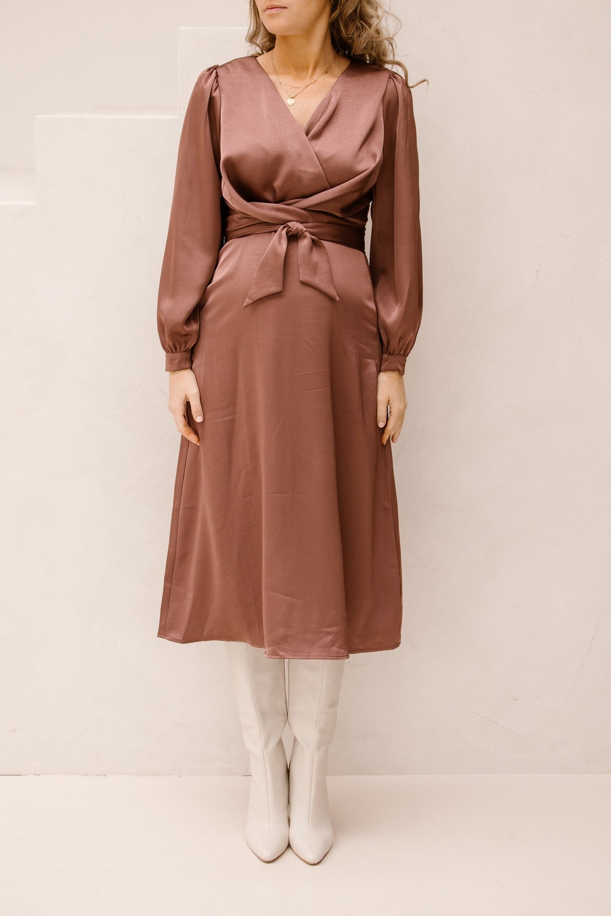 Rimini heavy sateen dress dark rose - Bij Keesje - Neo Noir