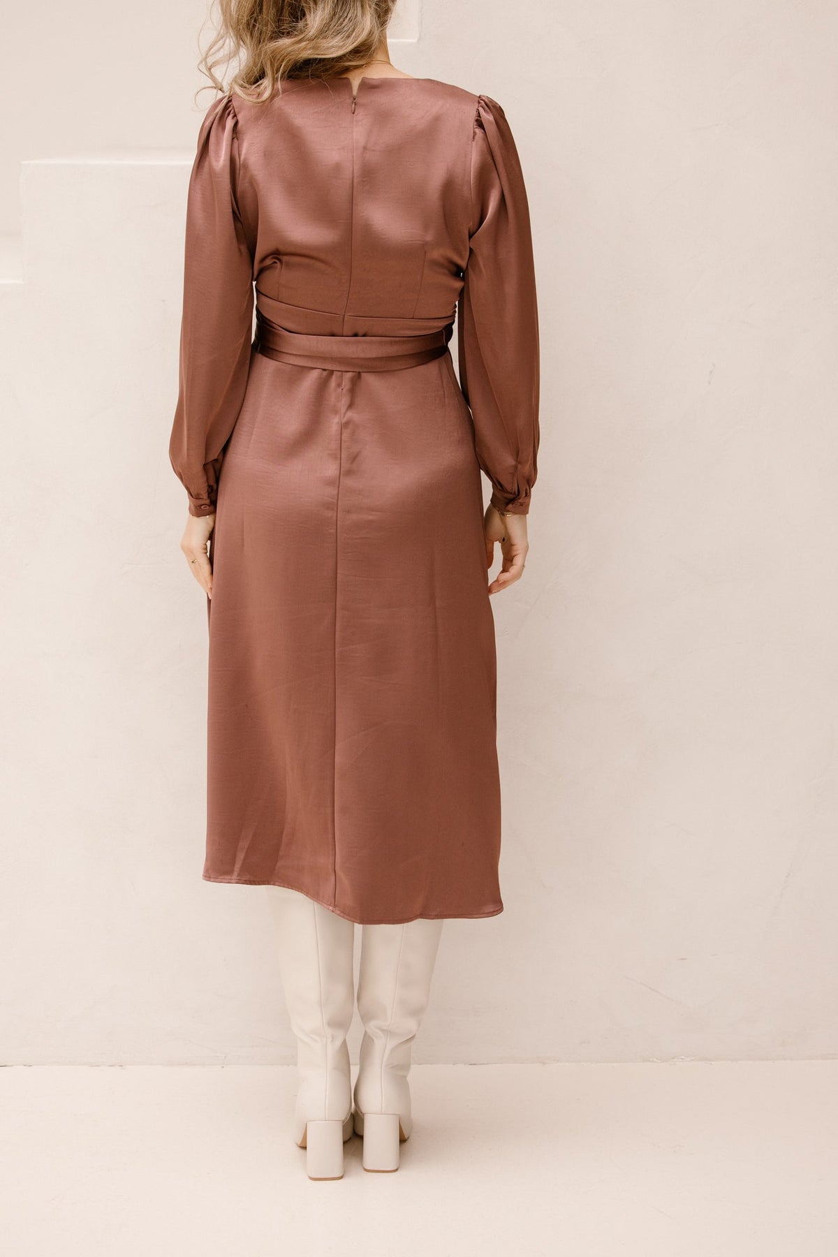 Rimini heavy sateen dress dark rose - Bij Keesje - Neo Noir