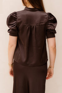 Roella heavy sateen blouse dark brown - Bij Keesje - Neo Noir - Blouse