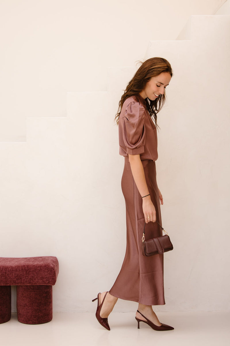 Roella heavy sateen blouse dark rose NN - Bij Keesje - Neo Noir