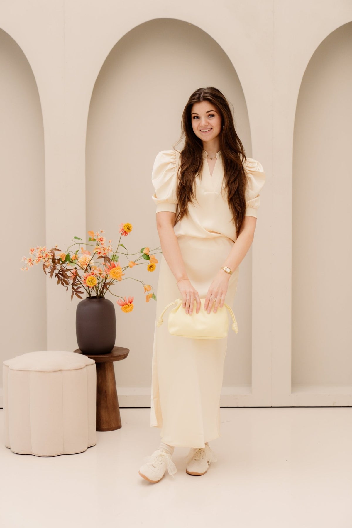 Roella heavy sateen blouse light yellow - Bij Keesje - Neo Noir - Blouse