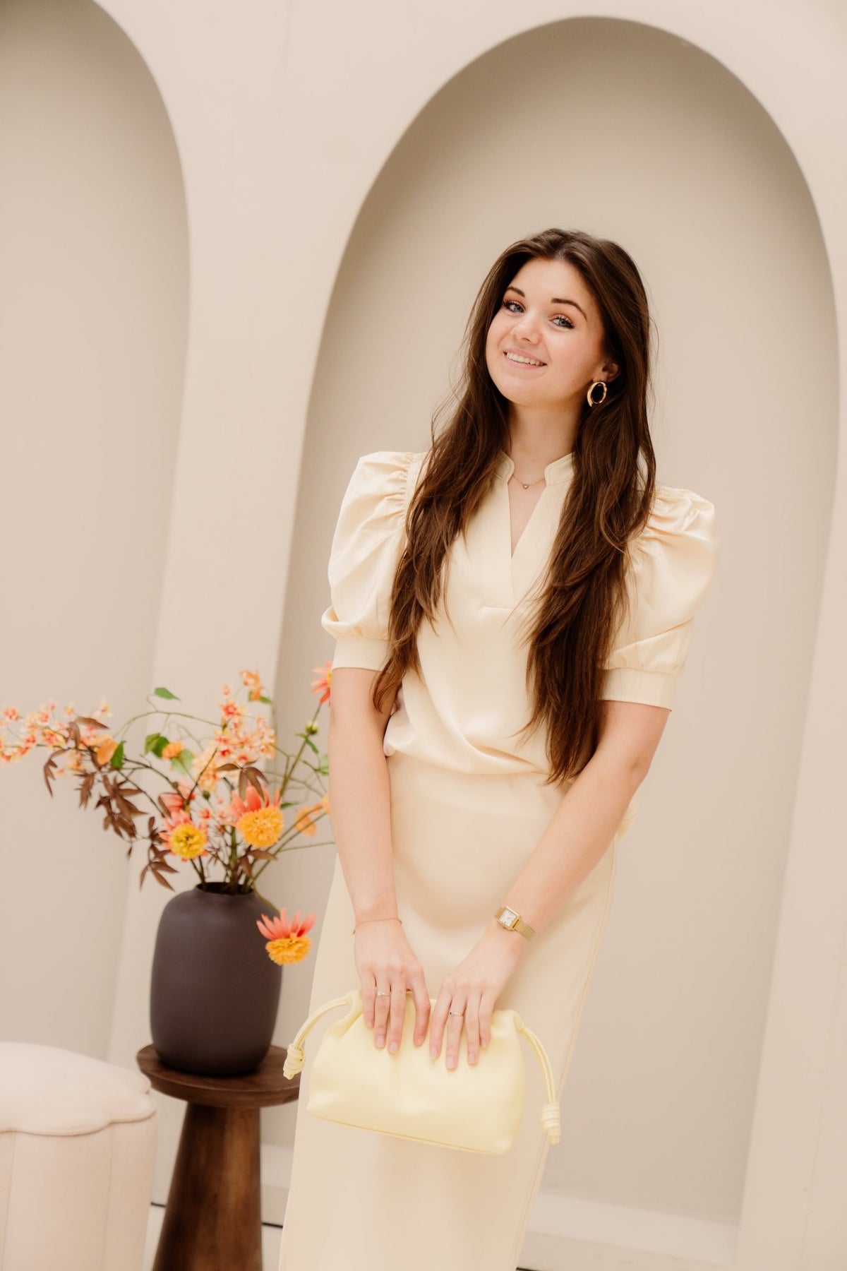 Roella heavy sateen blouse light yellow - Bij Keesje - Neo Noir - Blouse