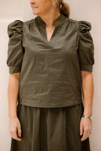 Roella poplin blouse Army - Bij Keesje - Neo Noir - blouse