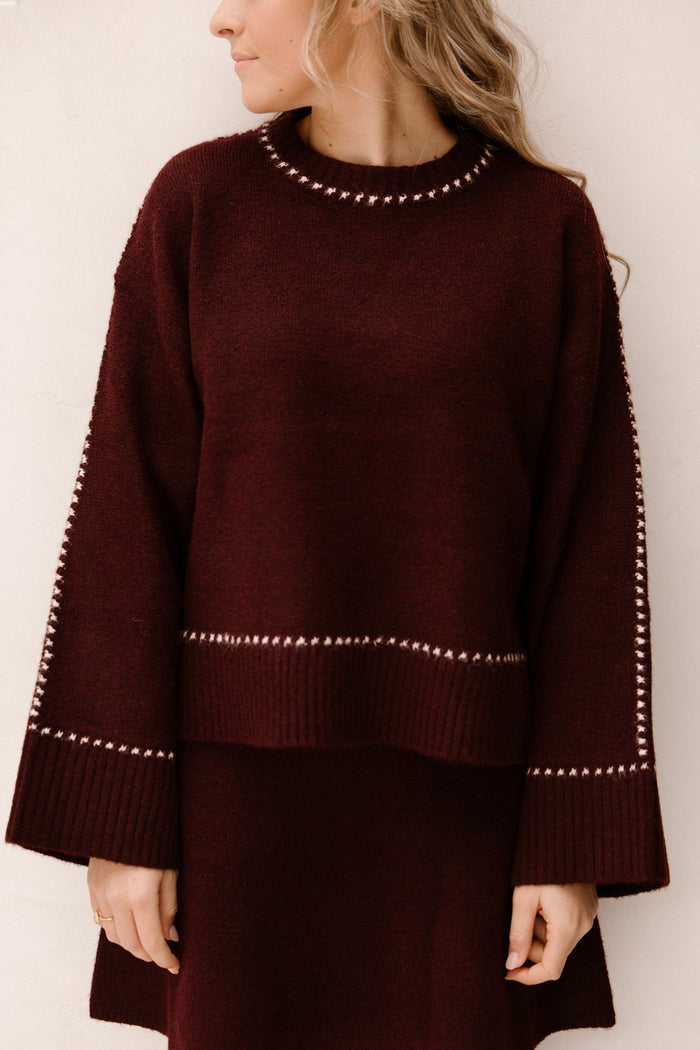 Roeme Knit Stitch Blouse Wine - Bij Keesje - Neo Noir