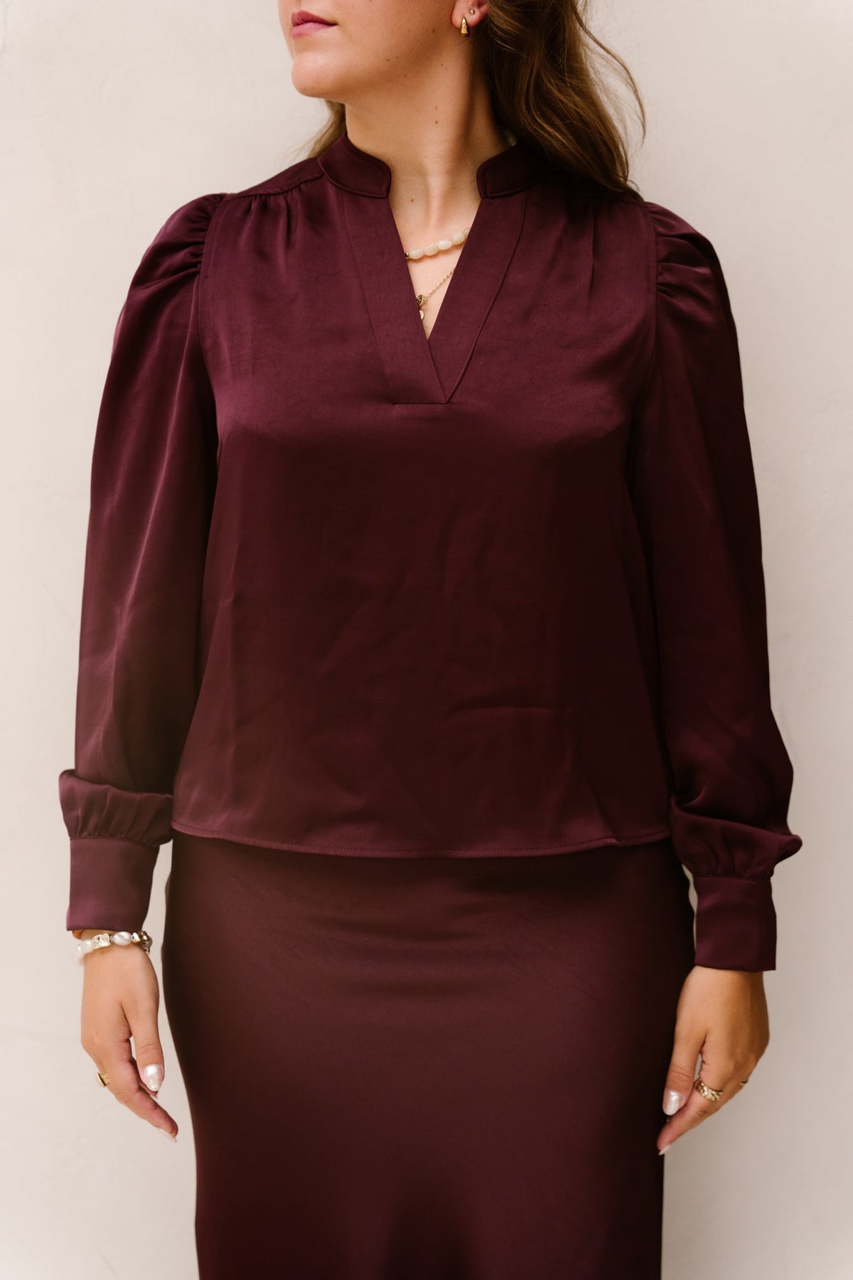 Rosslyn heavy sateen blouse burgundy - Bij Keesje - Neo Noir - Blouse